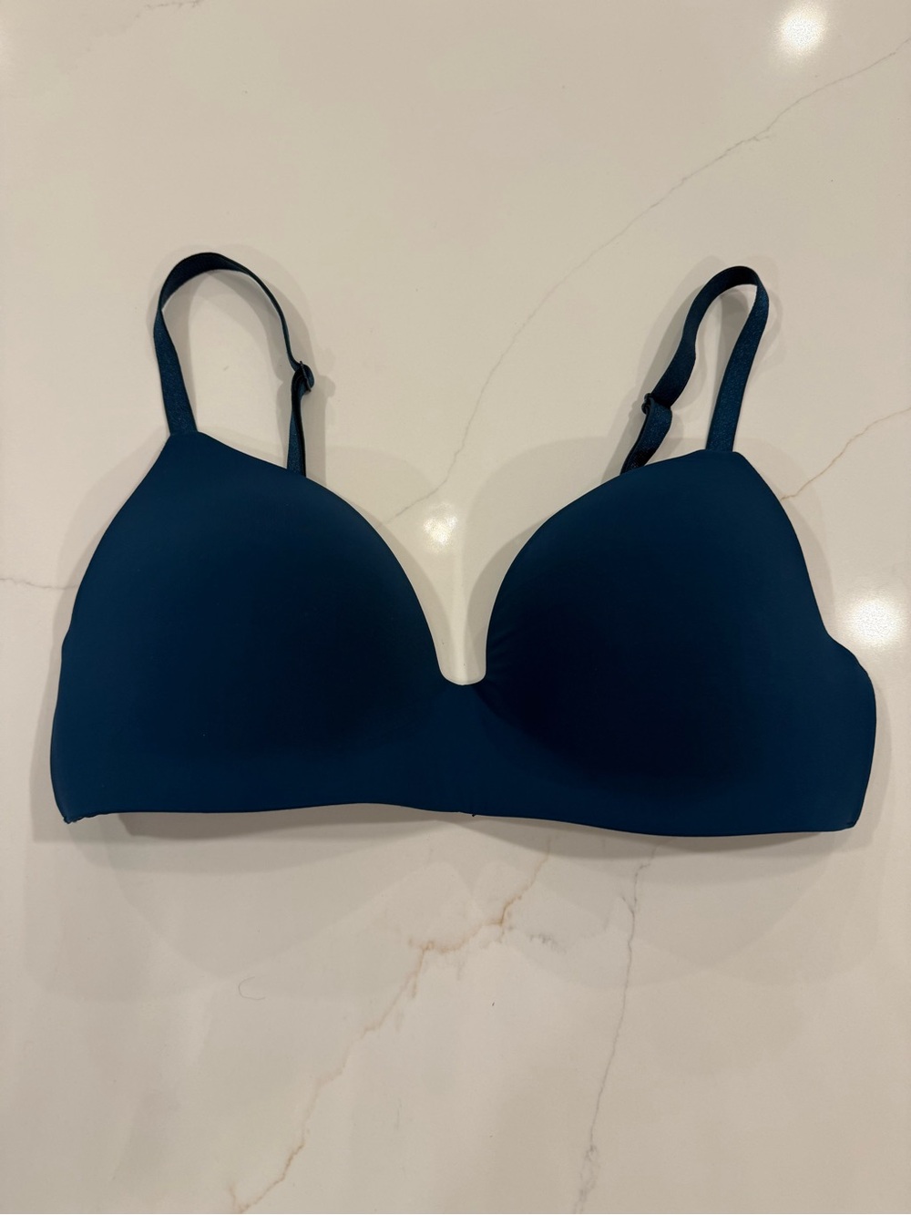 Victoria's Secret Blue T-Shirt lightly lined wireless bra